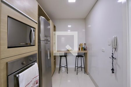 Apartamento à venda com 154m², 3 quartos e 3 vagas Apartamento à venda com 154m², 3 quartos e 3 vagasCozinha