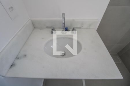 Apartamento à venda com 59m², 2 quartos e 2 vagas Apartamento à venda com 59m², 2 quartos e 2 vagasBanheiro do Quarto 2