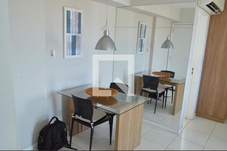 Sala de apartamento para alugar com 1 quarto, 40m² em Jacarepaguá, Rio de Janeiro