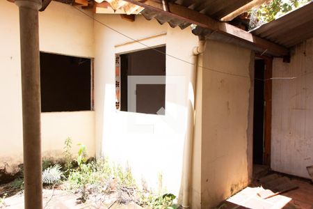 Casa à venda com 221m², 5 quartos e 3 vagasÁREA DE SERVIÇO/FUNDOS