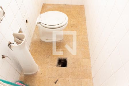 Casa à venda com 221m², 5 quartos e 3 vagasBANHEIRO 2