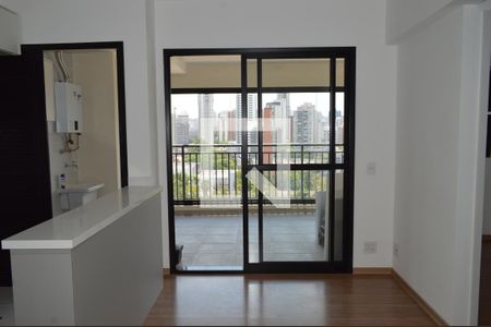 Sala de apartamento à venda com 3 quartos, 70m² em Vila Firmiano Pinto, São Paulo