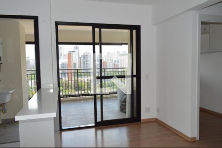 Sala de apartamento à venda com 3 quartos, 70m² em Vila Firmiano Pinto, São Paulo