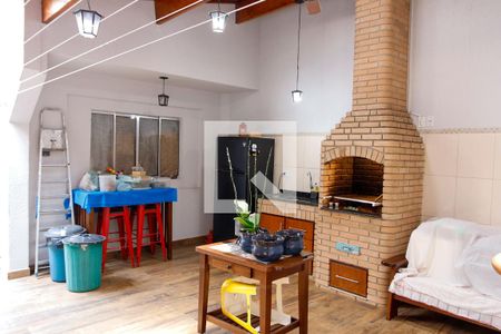 Casa para alugar com 260m², 3 quartos e 2 vagasÁrea comum - Churrasqueira