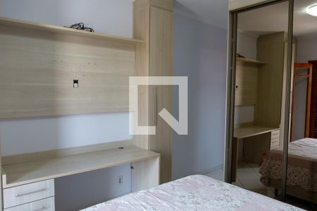 Quarto 1  de casa à venda com 3 quartos, 260m² em Remédios, Osasco