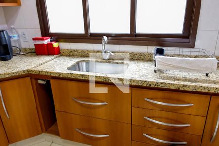 Casa para alugar com 260m², 3 quartos e 2 vagasCozinha