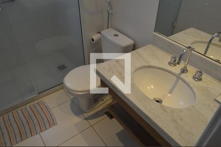 Banheiro de apartamento para alugar com 1 quarto, 25m² em Jacarepaguá, Rio de Janeiro