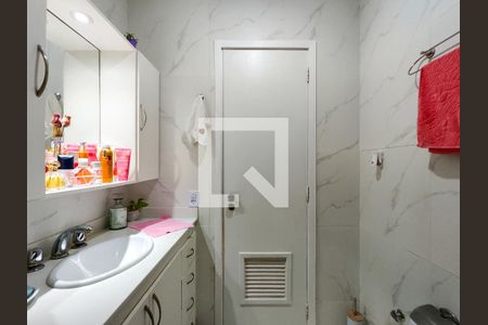 Apartamento à venda com 80m², 2 quartos e 1 vagaBanheiro Corredor