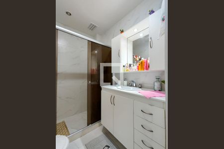 Apartamento à venda com 80m², 2 quartos e 1 vagaBanheiro Corredor