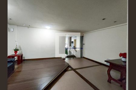 Apartamento à venda com 80m², 2 quartos e 1 vagaFachada e portaria