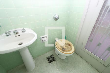 Casa para alugar com 320m², 4 quartos e 2 vagasLavabo