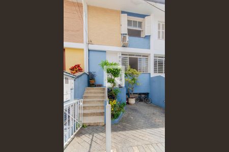 Casa de condomínio à venda com 100m², 3 quartos e 1 vagaFachada