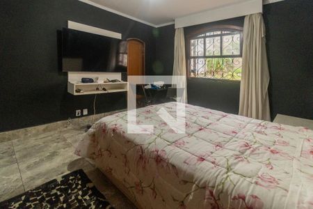 Casa à venda com 446m², 4 quartos e 8 vagasSuíte 03