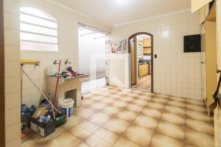 Casa à venda com 446m², 4 quartos e 8 vagasÁrea de Serviço