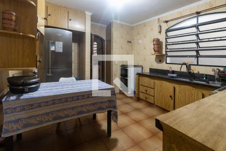 Casa à venda com 446m², 4 quartos e 8 vagasCozinha