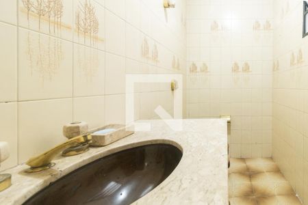 Casa à venda com 446m², 4 quartos e 8 vagasLavabo