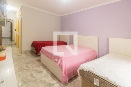 Casa à venda com 446m², 4 quartos e 8 vagasSuíte 02