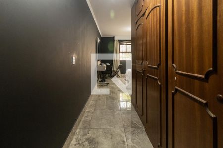 Casa à venda com 446m², 4 quartos e 8 vagasSuíte 03