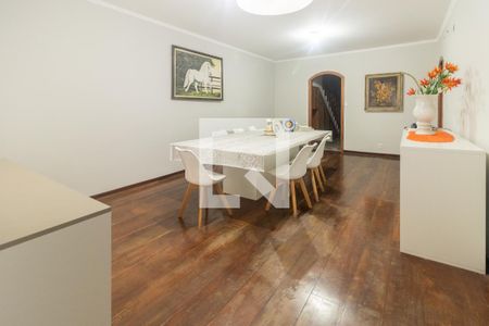 Casa à venda com 446m², 4 quartos e 8 vagasSala Jantar