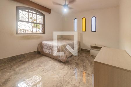 Casa à venda com 446m², 4 quartos e 8 vagasSuíte 04