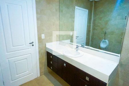 Apartamento para alugar com 169m², 2 quartos e 1 vaga Apartamento para alugar com 169m², 2 quartos e 1 vagaBanheiro da Suíte