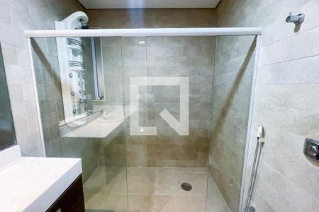 Apartamento para alugar com 169m², 2 quartos e 1 vaga Apartamento para alugar com 169m², 2 quartos e 1 vagaBanheiro da Suíte