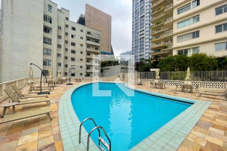 Apartamento para alugar com 169m², 2 quartos e 1 vaga Apartamento para alugar com 169m², 2 quartos e 1 vagaÁrea comum - Piscina