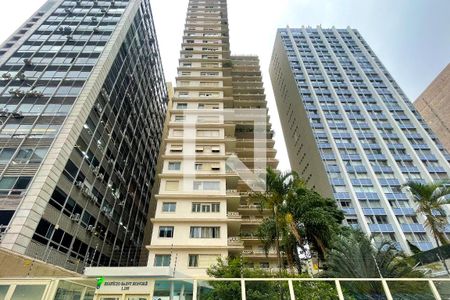 Apartamento para alugar com 169m², 2 quartos e 1 vaga Apartamento para alugar com 169m², 2 quartos e 1 vagaFachada