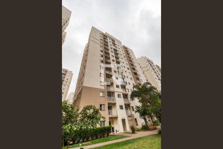Fachada do bloco de casa à venda com 2 quartos, 58m² em Jardim Tupanci, Barueri