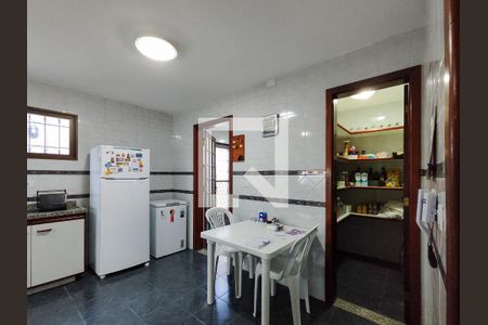 Casa à venda com 364m², 4 quartos e 5 vagasCozinha