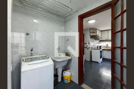 Casa à venda com 364m², 4 quartos e 5 vagasÁrea de Serviço