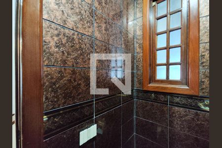 Casa à venda com 364m², 4 quartos e 5 vagasLavabo