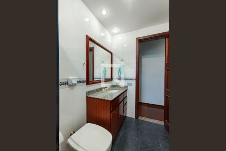 Casa à venda com 364m², 4 quartos e 5 vagasBanheiro 