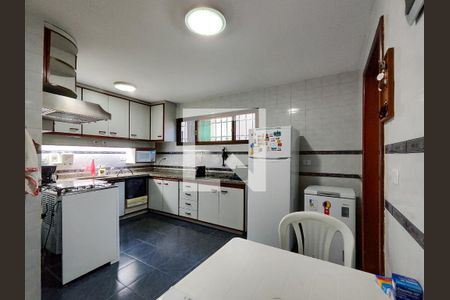 Casa à venda com 364m², 4 quartos e 5 vagasCozinha