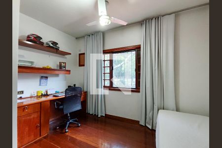 Casa à venda com 364m², 4 quartos e 5 vagasQuarto 2