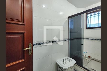 Casa à venda com 364m², 4 quartos e 5 vagasBanheiro 