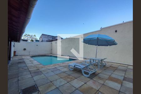 Casa à venda com 364m², 4 quartos e 5 vagasPiscina