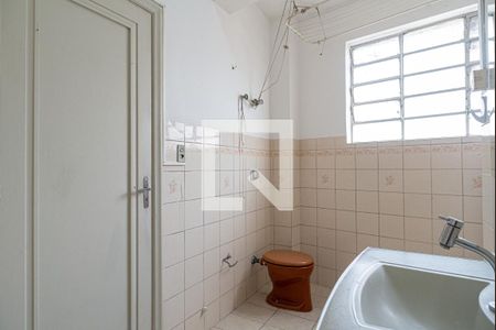 Banheiro de kitnet/studio para alugar com 1 quarto, 40m² em Consolação, São Paulo