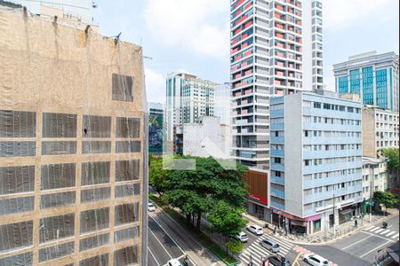 Vista da Sala/Quarto de kitnet/studio para alugar com 1 quarto, 40m² em Consolação, São Paulo