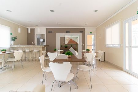 Apartamento para alugar com 38m², 2 quartos e 1 vaga Apartamento para alugar com 38m², 2 quartos e 1 vagaÁrea comum - Salão de festas