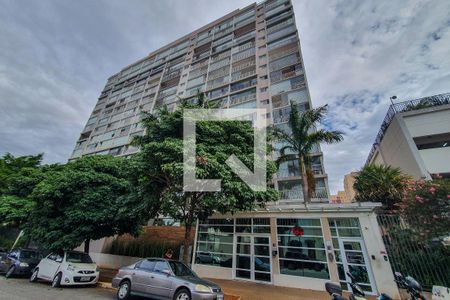 Apartamento à venda com 34m², 1 quarto e 1 vaga Apartamento à venda com 34m², 1 quarto e 1 vagaFachada do Prédio