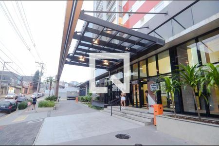 Apartamento à venda com 75m², 3 quartos e 1 vaga Apartamento à venda com 75m², 3 quartos e 1 vagaFachada e portaria