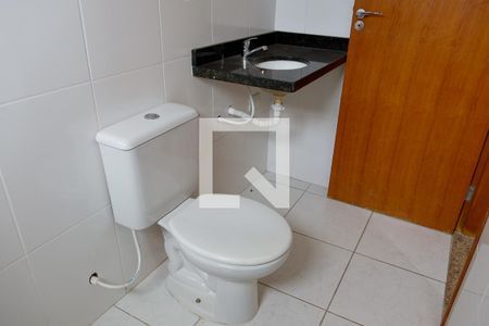 Casa de condomínio à venda com 98m², 2 quartos e 1 vagaBanheiro da Suíte 2