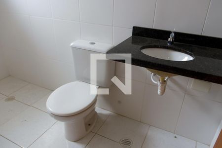 Casa de condomínio à venda com 98m², 2 quartos e 1 vagaBanheiro da Suíte 2