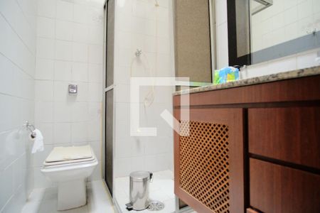 Casa à venda com 300m², 3 quartos e 10 vagasBanheiro Social