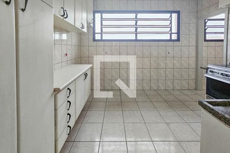 Cozinha  de casa para alugar com 3 quartos, 118m² em Vila Santo Antônio, Guarujá