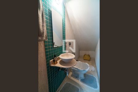 Casa à venda com 186m², 2 quartos e 2 vagasLavabo