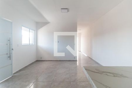 Sala de casa para alugar com 2 quartos, 70m² em Jardim Nova Poá, Poá