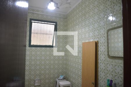 Casa para alugar com 158m², 3 quartos e 2 vagasBanheiro Social