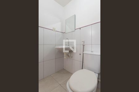 Casa à venda com 71m², 2 quartos e sem vagaBanheiro (primeiro andar)
